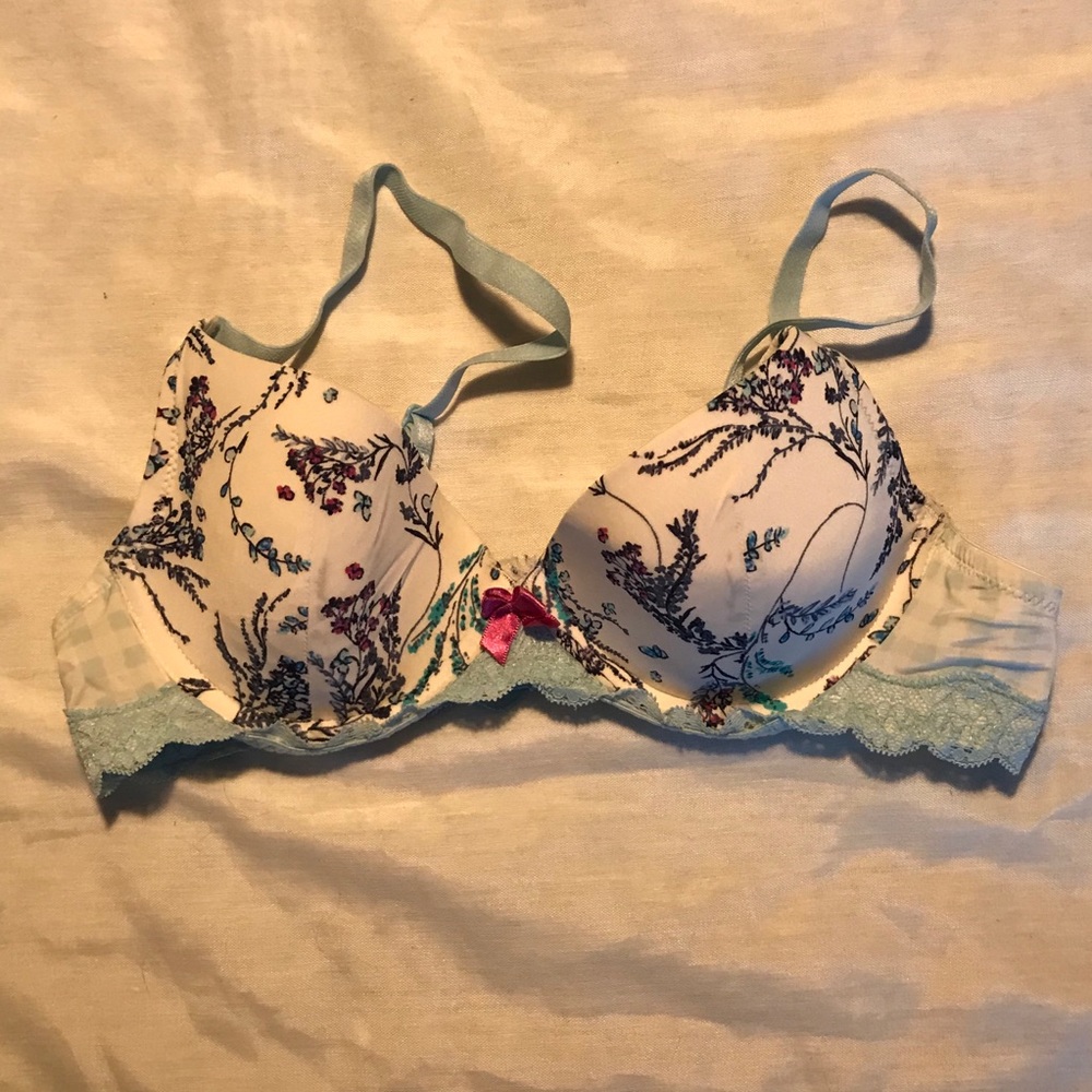 Lightly padded t shirt bra